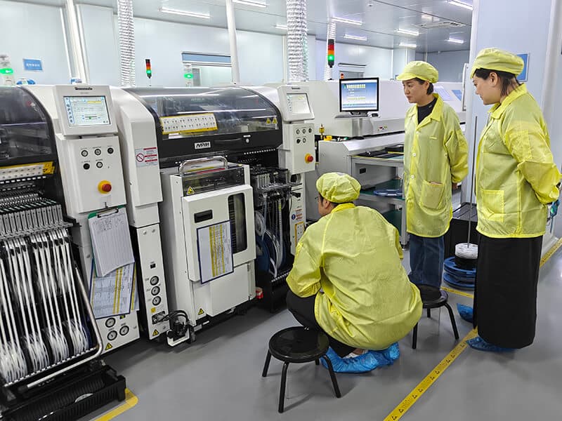International client touring our Shenzhen PCB factory — visit 5