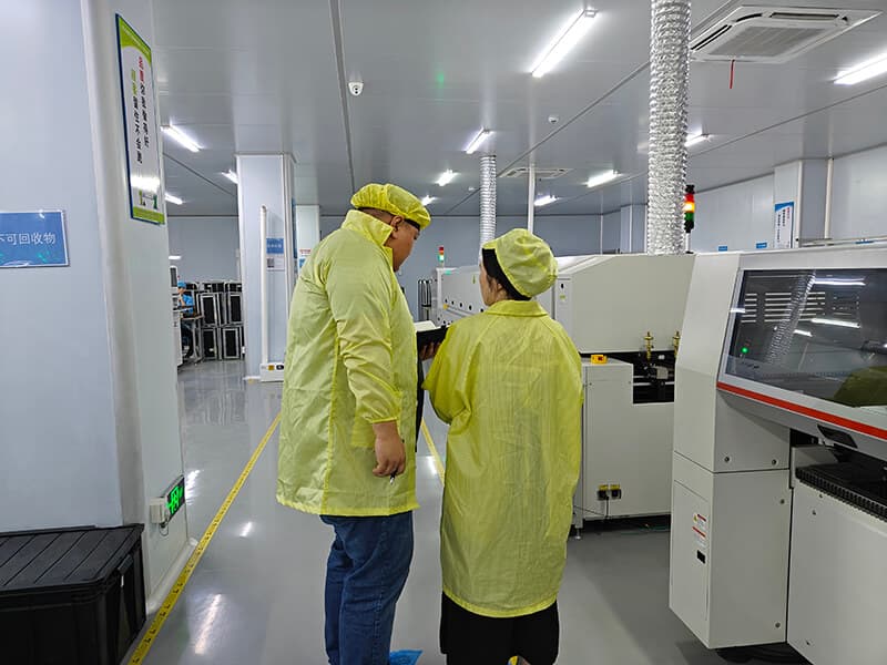 International client touring our Shenzhen PCB factory — visit 6